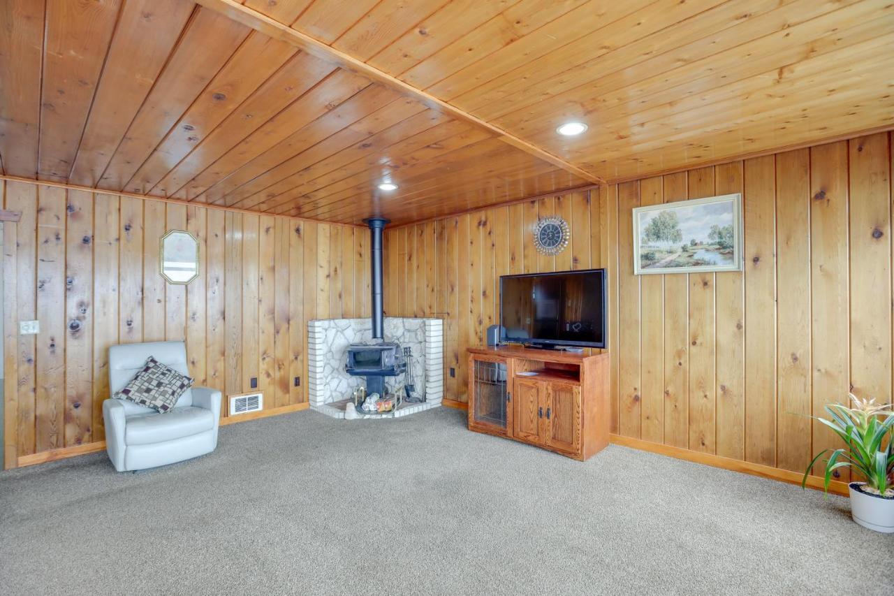 בליין Hilltop Hideout With Sweeping Birch Bay Views מראה חיצוני תמונה